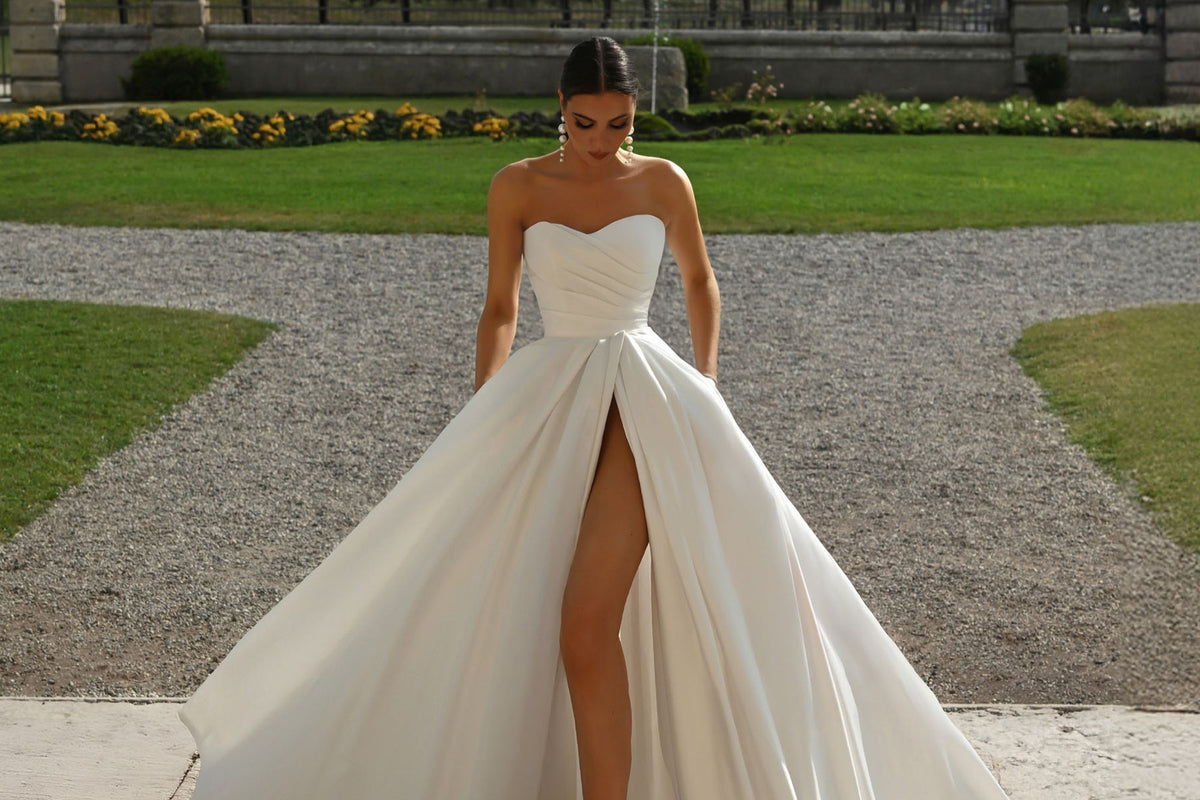 ALYCE Paris 7088 Bridal Sweetheart Train A Line Dress